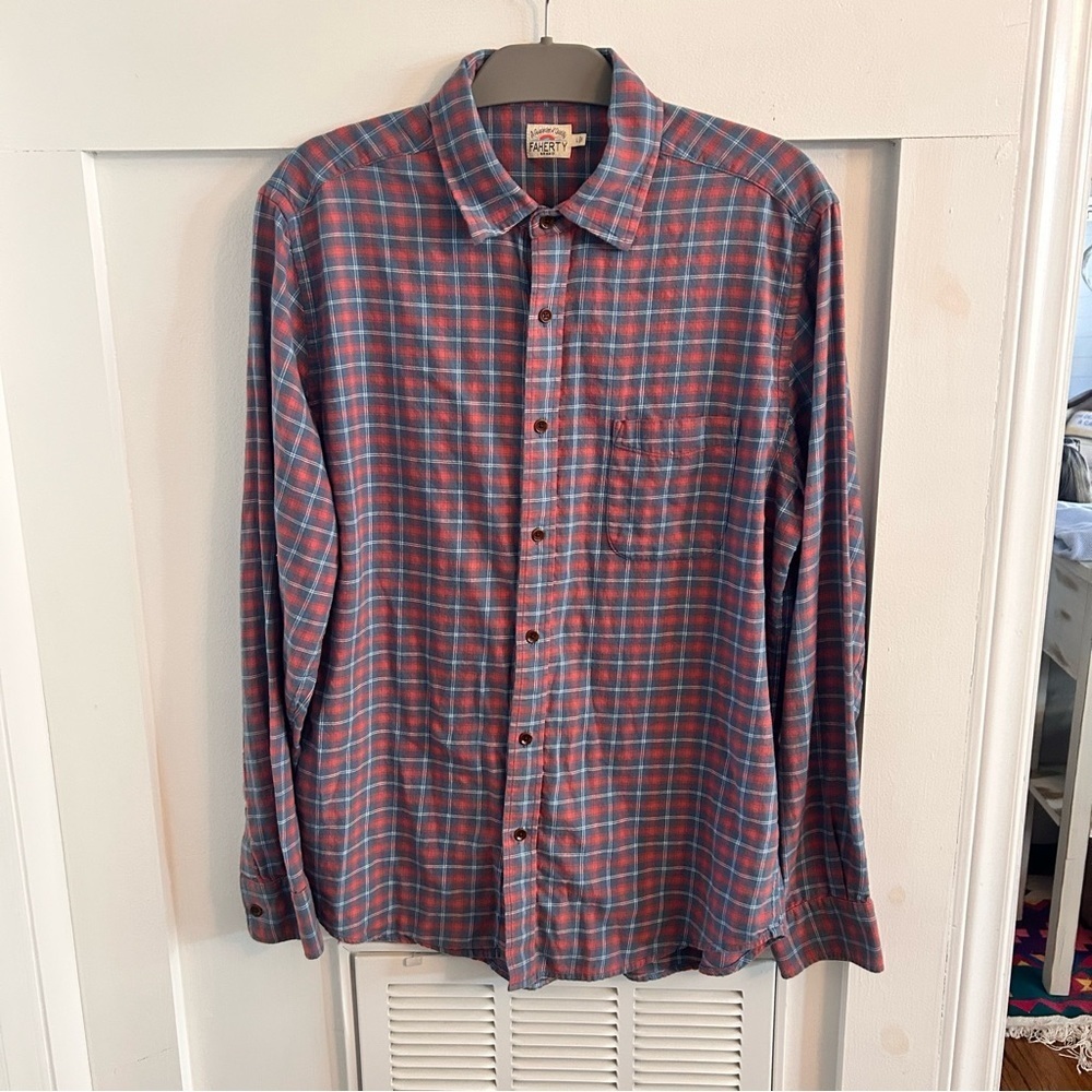Faherty Men's Casual Plaid Shirt - Red and Blue organic cotton